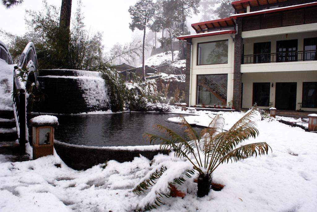 Imperial Heights Hotel Almora Exterior photo