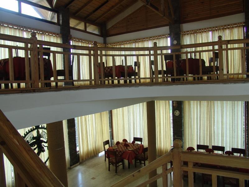 Imperial Heights Hotel Almora Exterior photo