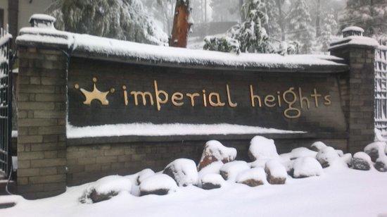 Imperial Heights Hotel Almora Exterior photo