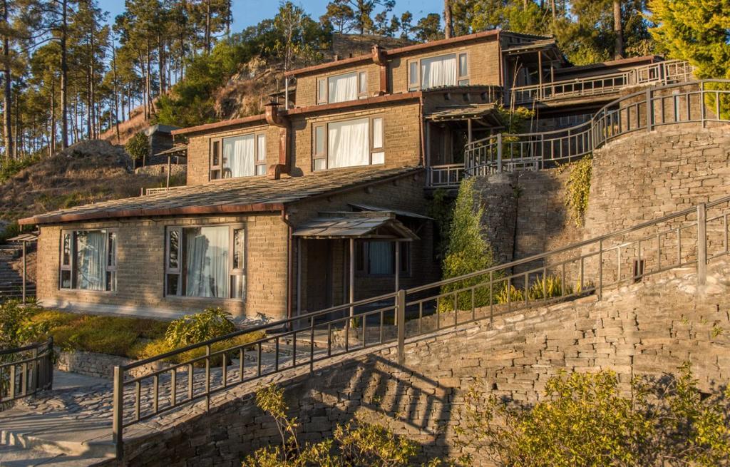 Imperial Heights Hotel Almora Exterior photo